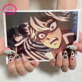 ネイル CROWN プライベートサロンのネイルデザイン