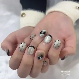 ショート Arowa 佐藤のネイルデザイン