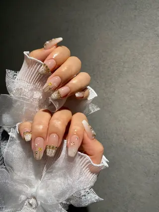 ネイル I-nailロング /ワンホン/キラキラのネイルデザイン