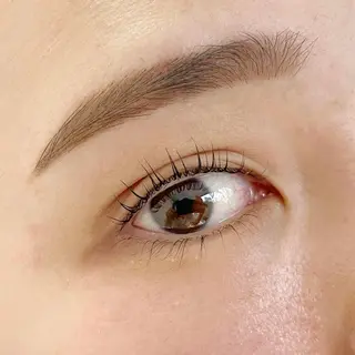 マツエク・マツパ アイブロウ ダイヤモンドアイズ テクニカルサロン所属・小林 美香の眉毛・アイブロウイメージ