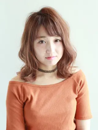 セミロング 金沢 広美のヘアスタイル