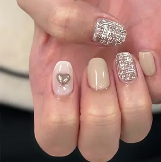 ネイル アトリエ　ミモザ所属・いまむら あかりのネイルデザイン