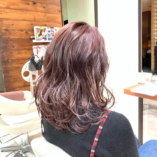 ミディアム カラー MODEks eau 佐藤優志のヘアスタイル