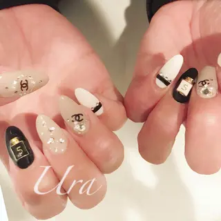 ネイル UrakoNail 《nail》のネイルデザイン