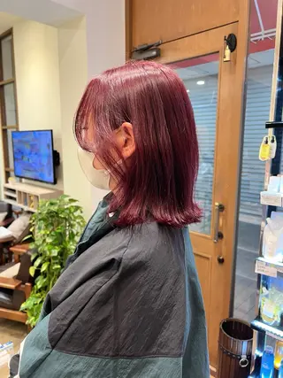 ミディアム カラー 宮原 佳苗のヘアスタイル