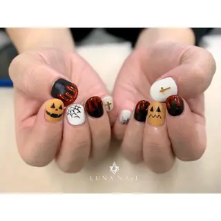 ネイル アトリエ　ミモザ所属・いまむら あかりのネイルデザイン