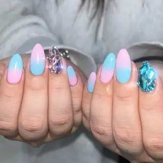 ネイル total salon Bell所属・Totalsalon Bell【嶌田彩華】のネイルデザイン