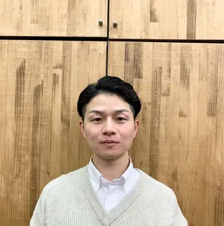 ショート パーマ メンズ 牧野 滉平のヘアスタイル