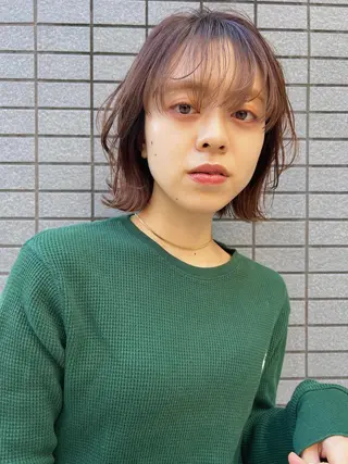 ミディアム カラー KANA/ボブ/ インナーカラー/艶髪のヘアスタイル