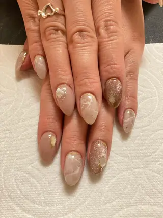 ネイル ECLAT エクラ所属・寺山 千鶴のネイルデザイン