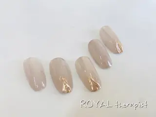 ネイル 【尾下】 ロイヤル•セラピストのネイルデザイン