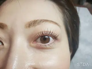 マツエク・マツパ リネル 新宿西口の眉毛・アイブロウイメージ