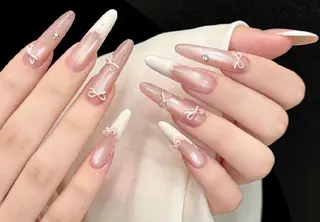 ネイル 小島 阿佑美のネイルデザイン