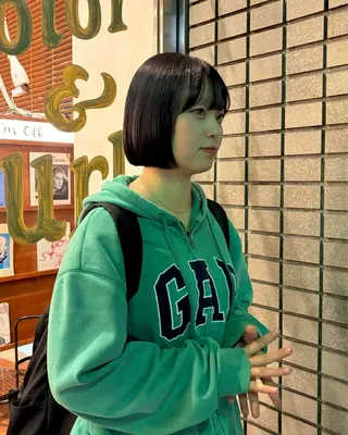 ショート カラー SASAnagano 堀内未梨のヘアスタイル