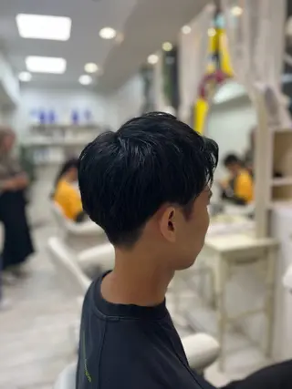 メンズ 岡崎 嶺のヘアスタイル