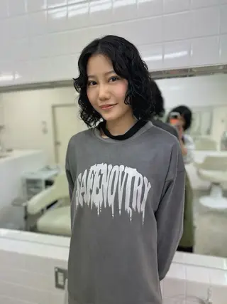 セミロング パーマ 繭所属・こはる／ハードパーマ /癖毛風パーマ🧃のヘアスタイル