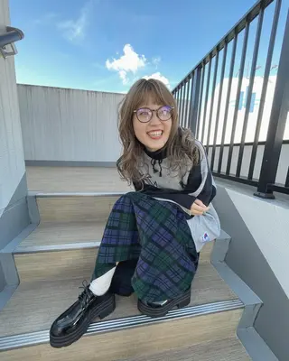 ミディアム カラー パーマ ヘアアレンジ メンズ キッズ ネイル マツエク・マツパ 🫧垢抜けヘア🫧 SHIORIのヘアスタイル