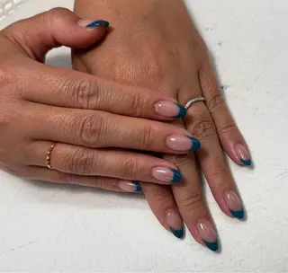 ネイル 🐈‍⬛ Minamiのネイルデザイン