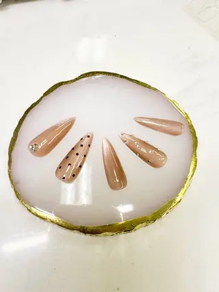 ネイル クイーンズネイル銀座所属・Queeens nailのネイルデザイン