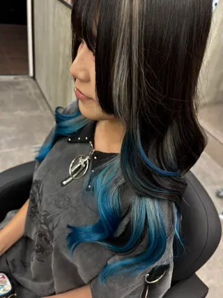 ロング カラー 大谷 杏菜のヘアスタイル