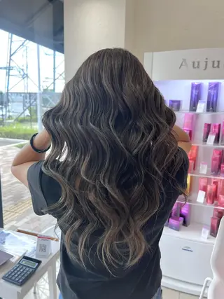 セミロング カラー 白髪ぼかし/ 艶カラー🌿斎藤相慶のヘアスタイル