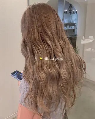 ロング 南場 智美のヘアスタイル