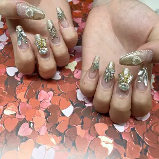 ロング see love gritterのネイルデザイン