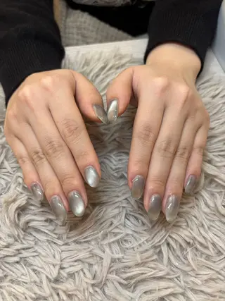 ネイル 伊藤 いちごのネイルデザイン