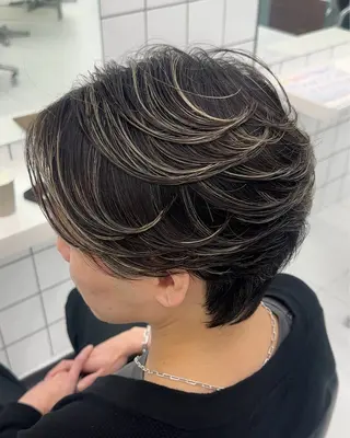 メンズ 白髪ぼかし/白髪 メッシュ/ゆうとのヘアスタイル