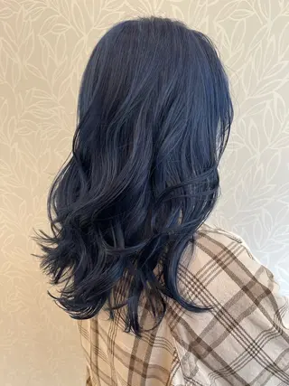 ロング カラー 藤元 美咲のヘアスタイル