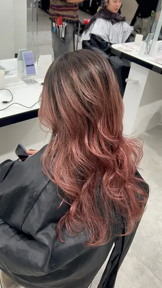 ロング カラー エフェクトブリーチ/ レイヤーカット/翔のヘアスタイル