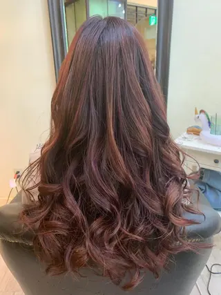 ロング カラー 鶴見 和美のヘアスタイル