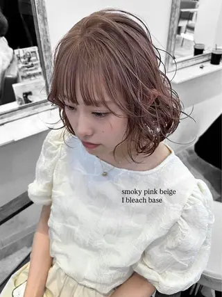 ミディアム カラー ura/デザイン/ ハイトーン/個性派のヘアスタイル