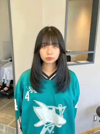 セミロング カラー 西村 れいのヘアスタイル