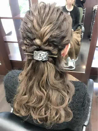 ロング ヘアアレンジ 沢田 瞳のヘアスタイル