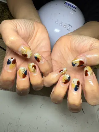 ネイル 艶々の美爪を〜 【リリアーナ】のネイルデザイン