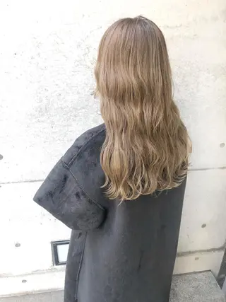 ロング カラー clomus所属・YUKA艶髪 🌸寛ぎ部屋のヘアスタイル