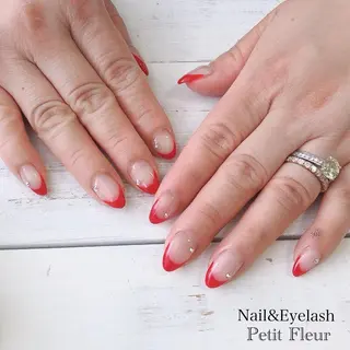 ネイル Petit Fleur所属・青柳 亜梨奈のマツエク・マツパデザイン