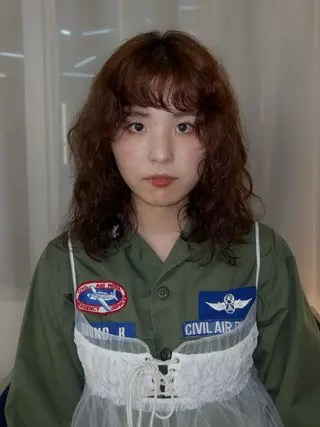 カラー Yaya ヤヤ / HACO+のヘアスタイル