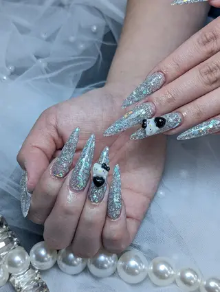 ネイル RUNWAY 　　の眉毛・アイブロウイメージ