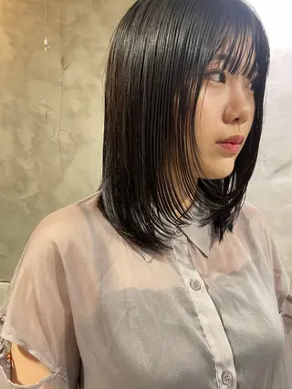 セミロング さの あやねのヘアスタイル