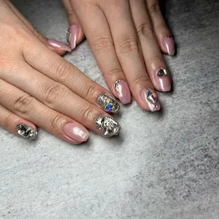 ネイル 𝐫𝐚𝐢 𝐧𝐚𝐢𝐥の眉毛・アイブロウイメージ