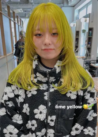 セミロング カラー ニイ/栄/ カラーリスト/ロングのヘアスタイル