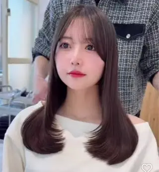 ロング 透明感🎀LOREN エリコ🌈のヘアスタイル