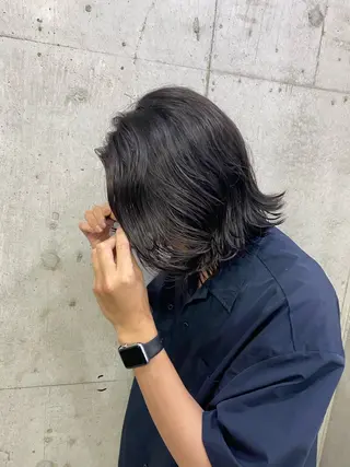 ミディアム メンズ センターパート/ニ ュアンスパーマのヘアスタイル