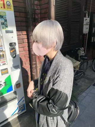 ショート カラー パーマ ヘアアレンジ メンズ アイブロウ nico TOKYO 渋谷所属・ブリーチ　ハイトーン 特化🌈フジタハルキのヘアスタイル