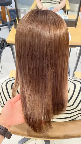 ミディアム see. REIRAのヘアスタイル