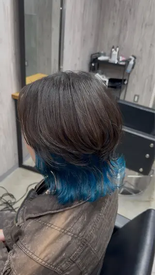 ミディアム lafit 侑莉人のヘアスタイル