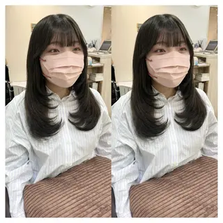 セミロング カラー 村山 茉衣のヘアスタイル