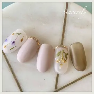 ネイル Sincerely ☺︎のネイルデザイン